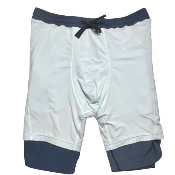 Peloton | Men | Velocity Lined Dolphin Hem 7 Inch Athletic Shorts | Medium - Picture 7 of 10